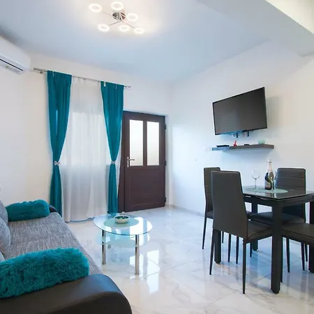 Apartment Rnjak Vinkuran Exterior photo